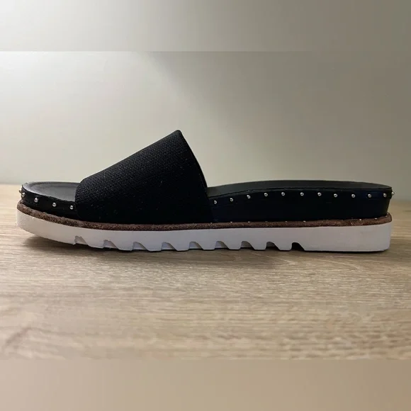 Gianni Bini Women’s Size 8M Black Slides. - Picture 3 of 7